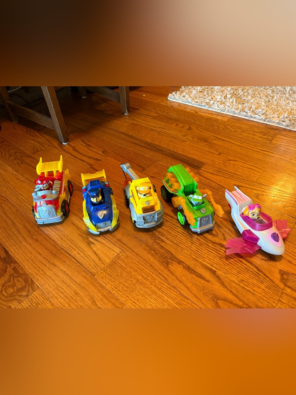 Paw patrol mighty pups vehicles.  Extra Character set. *Read*